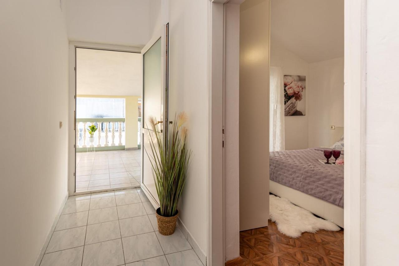 Magnolia Apartmani Vodice Exterior foto